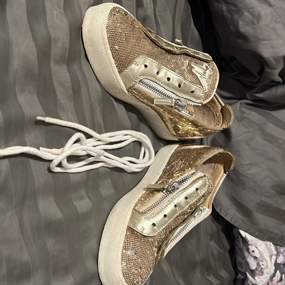 Gold sequin Giuseppe Zanotti